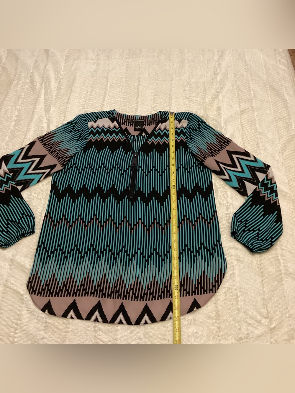 Women’s Beautiful Pullover New Directions Sz Small Zip Neck Blouse Top